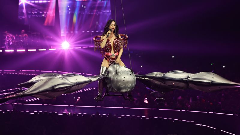 Katy Perry's Close Call with Floating Butterfly Prop