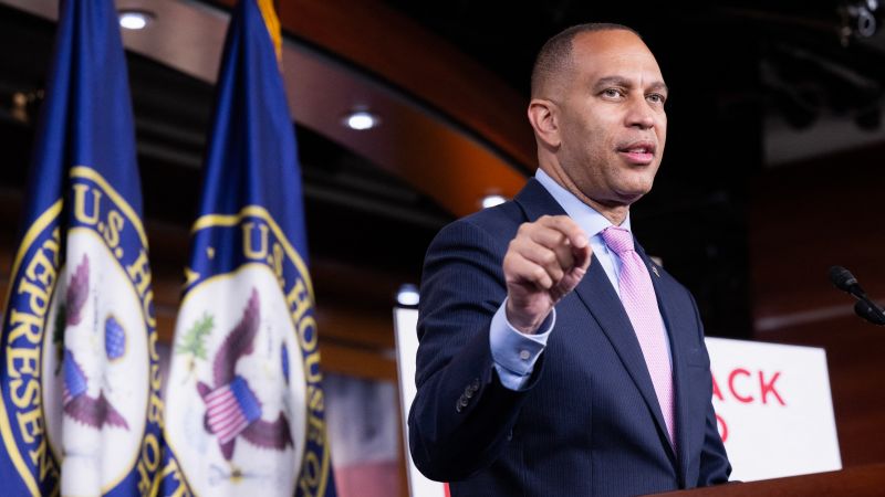 Strategic Showdown Looms in Midterm Elections
