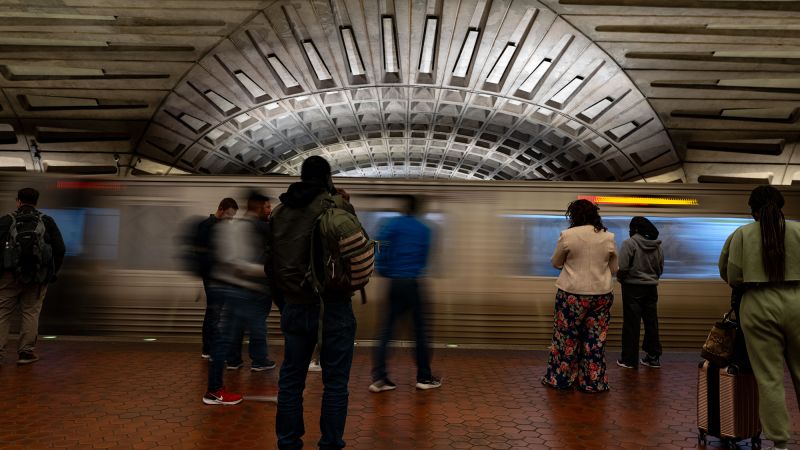 Executive Pay Disparity Widens in 2024: AFL-CIO Report Reveals