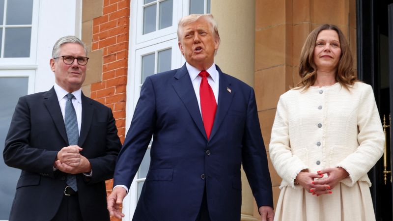 Former President Trump Calls for Shorter Negotiation Window in Russia-Ukraine Conflict