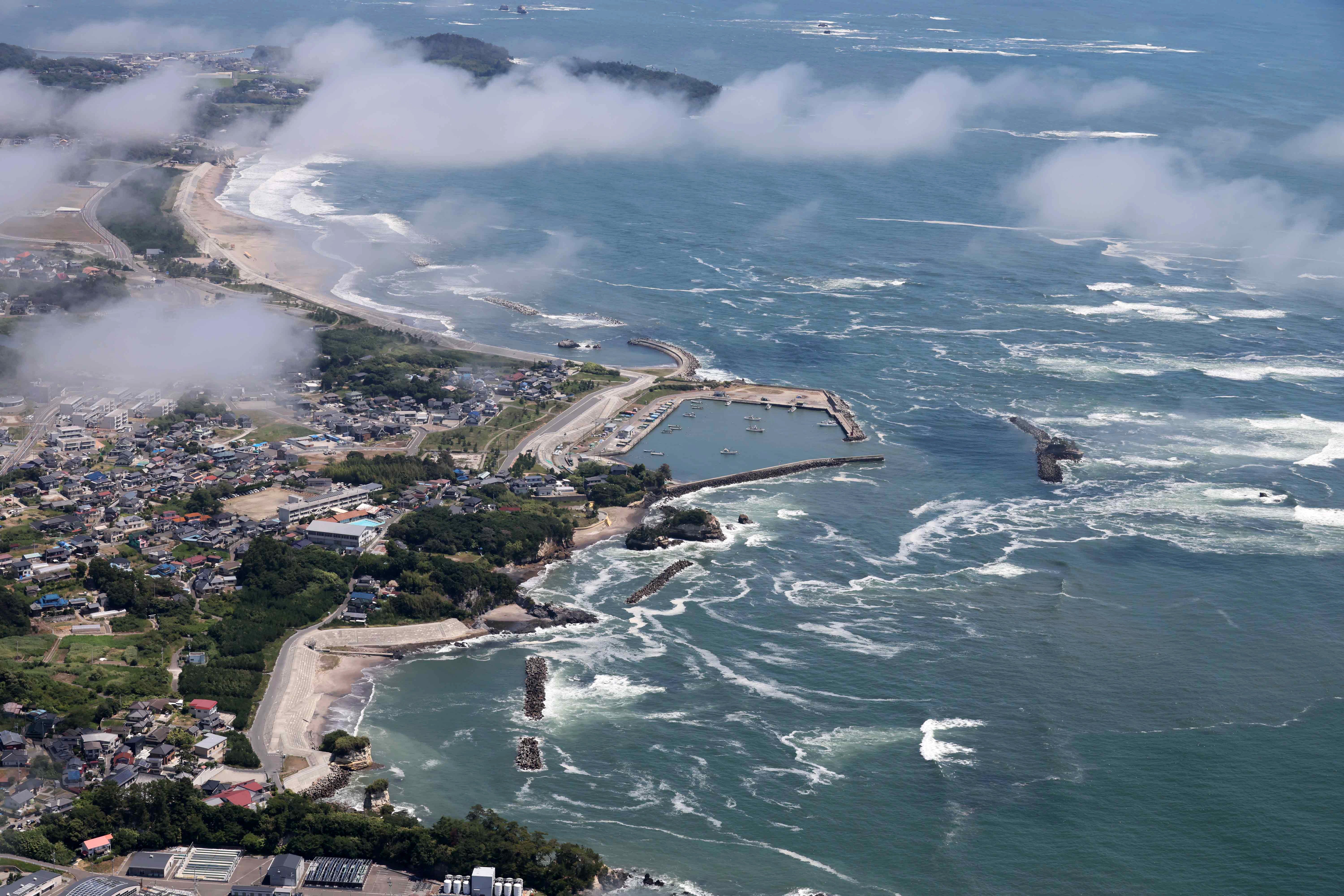 Earthquake Triggers Tsunami Warnings Across Pacific Rim