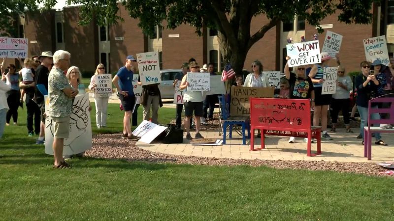 Town Hall Event in Wisconsin Sparks Debate on Tariffs and Immigration Policies