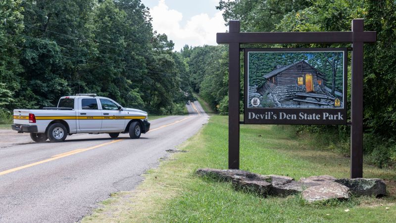 Tragic Incident in Arkansas Leaves Mother Dead After Stabbings