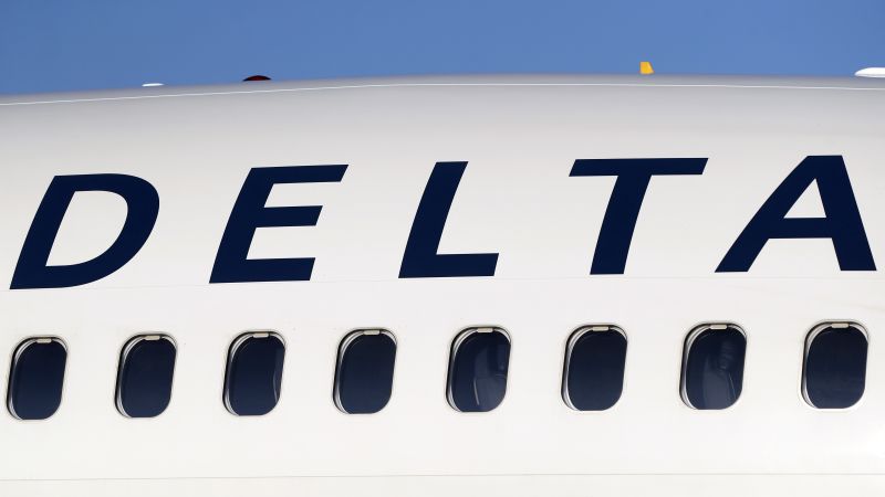 Delta Airlines Plane Incident at Atlanta Airport