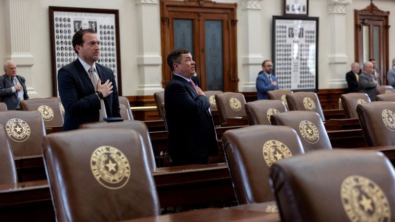 Texas Governor Considers Second Special Session for Redistricting