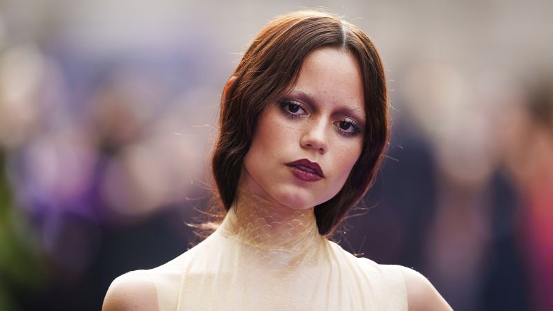 Exploring the TikTok 'Tired Girl' Beauty Trend