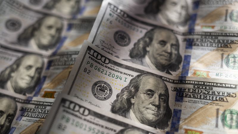 Maximizing Returns: The Benefits of Laddering Bonds and CDs