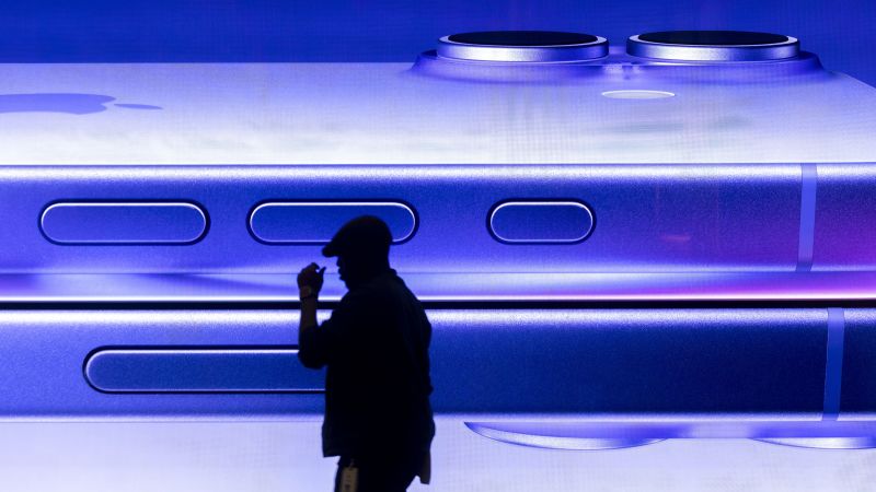 UK Government Reverses Stance on Apple Back Door Request