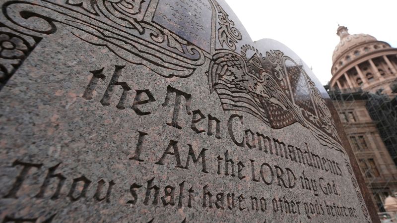 Federal Judge Rules Texas School Districts Not Required to Display Ten Commandments