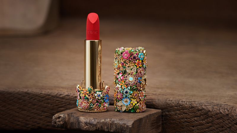 Luxury Beauty and Jewelry Trends: Where Opulence Meets Innovation
