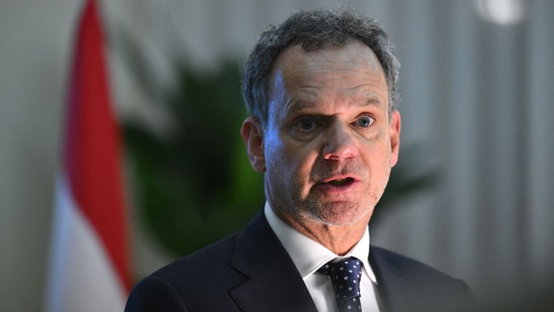 Dutch Foreign Minister Resigns Amid Israel Conflict
