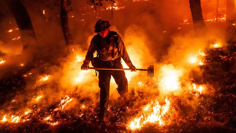Wildfires Threaten Homes in Oregon and California