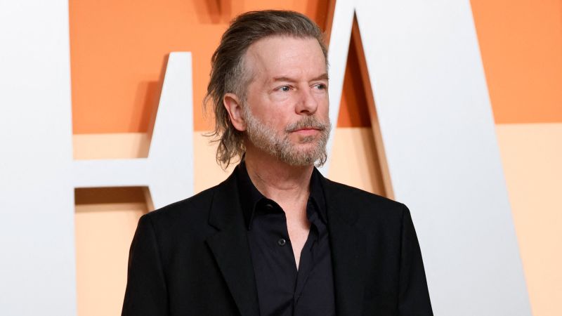 David Spade Addresses Autograph Seekers Encroaching on Personal Space