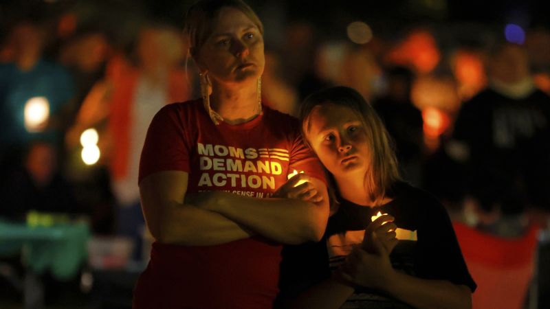 Minneapolis Community Unites in Grief After School Shooting Tragedy