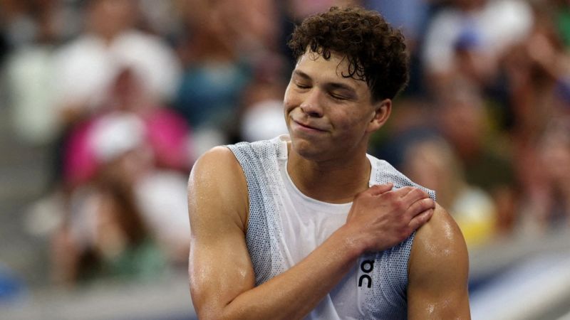 Unexpected Turn of Events at U.S. Open: Mannarino Wins as Shelton Retires
