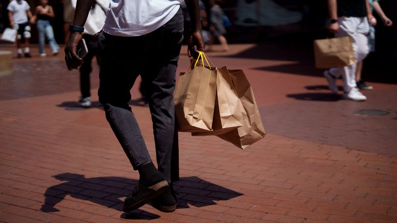 Americans Maintain Consumer Spending Despite High Inflation Levels