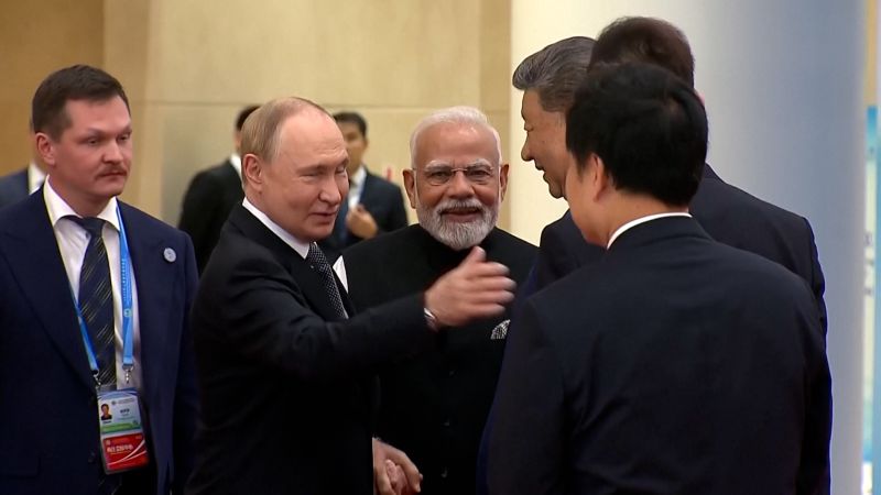 World Leaders Share Light Moment at Security Summit