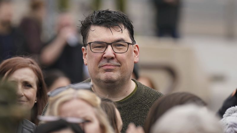 Comedy Writer's Arrest Sparks Free Speech Debate in UK and US