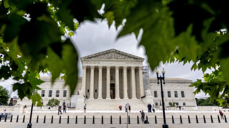 Trump Administration Seeks Supreme Court Approval to Remove FTC Member