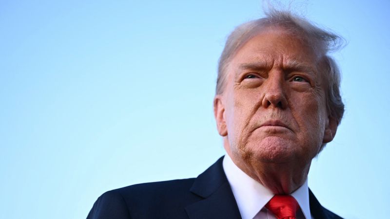 Senate Republicans Prepare 'Nuclear' Option for Trump Nominee Confirmations