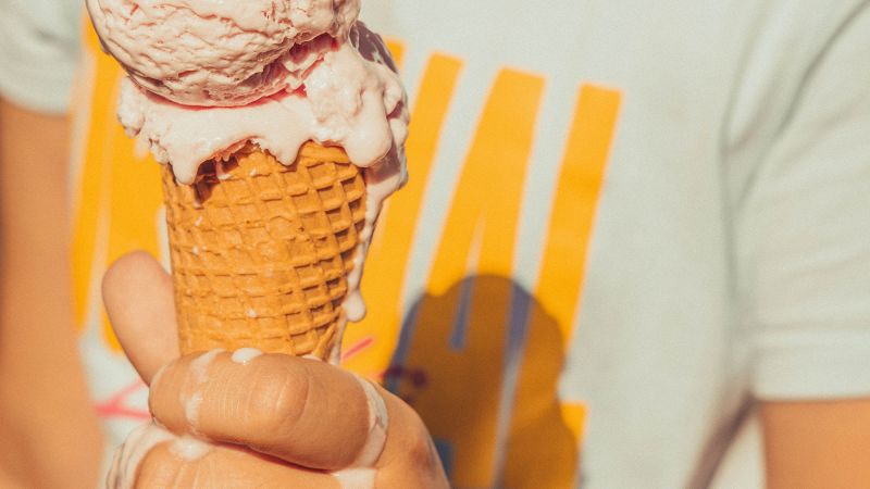 Study Reveals Link Between Rising Temperatures and Increased Sugary Treat Consumption