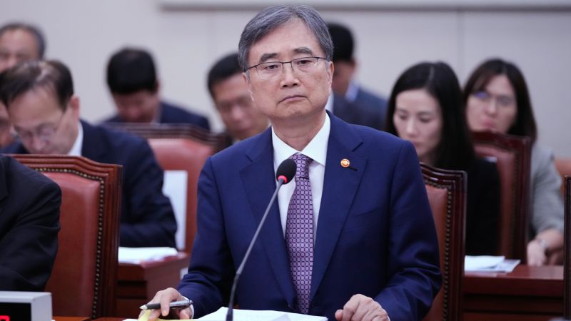 South Korea's Top Diplomat Travels to US Amidst Immigration Raid Tensions
