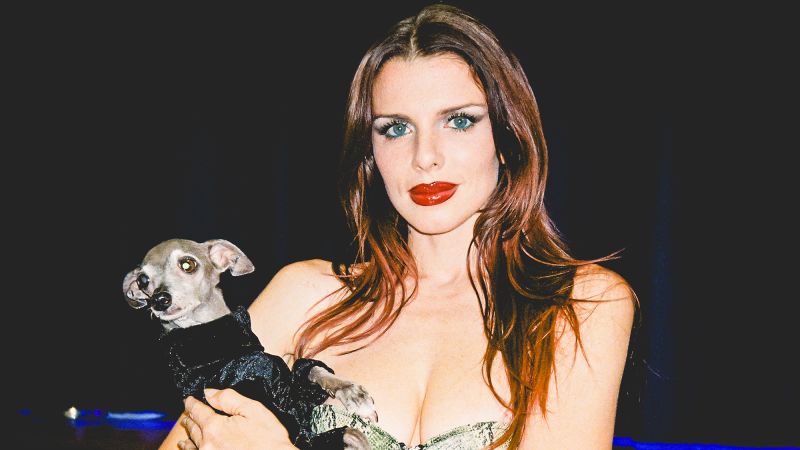 Celebrity Photographer Dan Bassini and His 'No Invite' Series