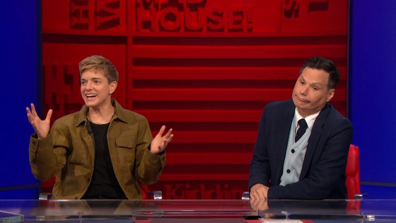 Comedian's Response to Tweet Sparks Social Media Debate