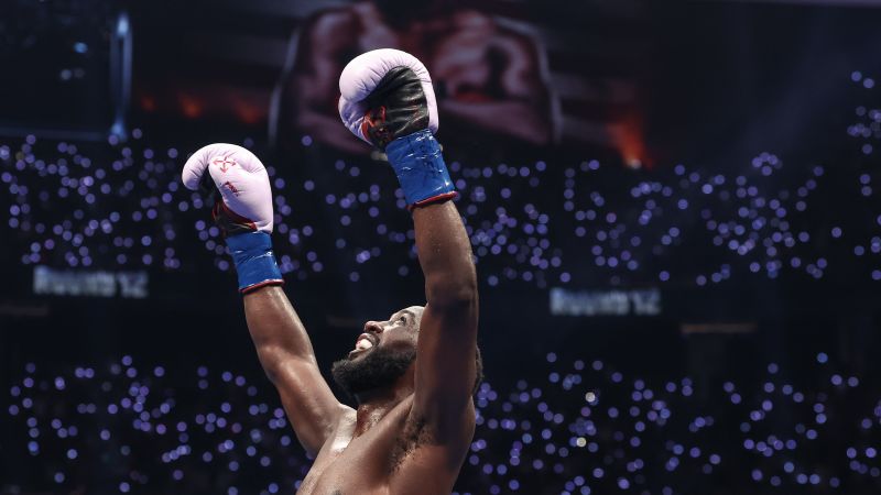 Terence Crawford Makes History with Victory Over Canelo Alvarez