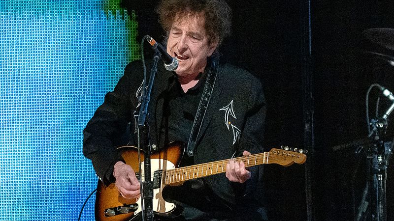 Bob Dylan to Perform at Farm Aid Festival