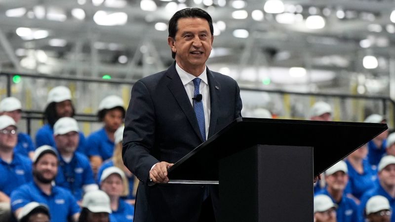 Hyundai CEO Caught Off Guard by DHS Raid at Battery Plant