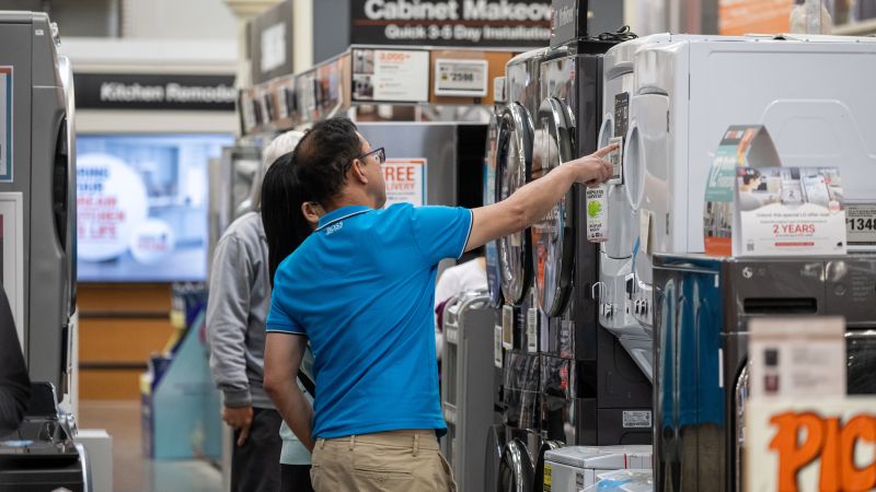 US Retail Sales Surge Amid Economic Concerns